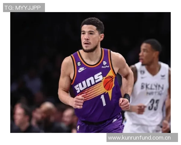 马威接近复出进行5对5训练布克期待他做好准备迎战 马威接近复出进行5对5训练布克期待他做好准备迎战