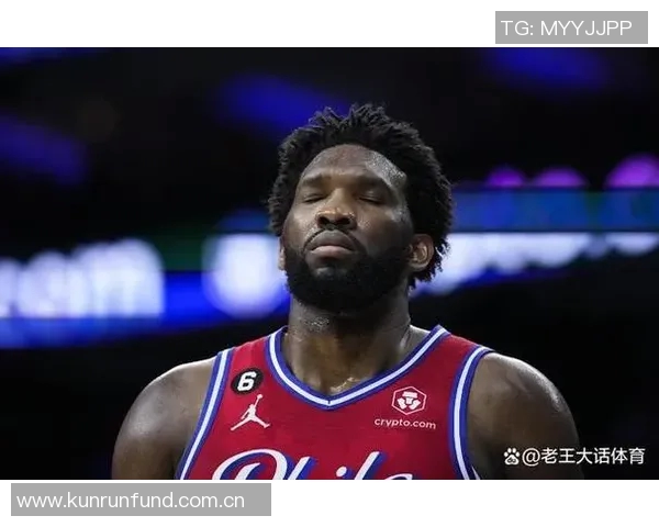 德里克怀特称恩比德为顶级大个子强调团队合作是限制他的关键 德里克怀特称恩比德为顶级大个子强调团队合作是限制他的关键