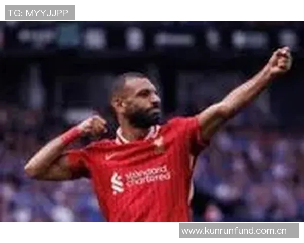 詹俊现场解说曼城对阵利物浦社媒晒照展现紧张氛围与激情时刻 詹俊现场解说曼城对阵利物浦社媒晒照展现紧张氛围与激情时刻