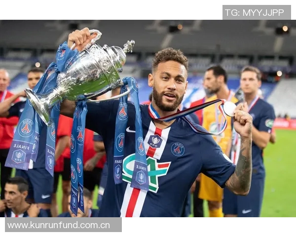 克尼佩尔称赞大个子挡拆表现出色现象级发挥令人惊叹 克尼佩尔称赞大个子挡拆表现出色现象级发挥令人惊叹