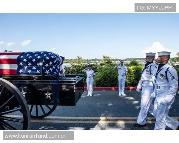 106岁洛约拉校队官方牧师去世引发全美球迷悼念与怀念 106岁洛约拉校队官方牧师去世引发全美球迷悼念与怀念