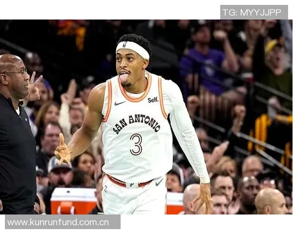 哈珀赞队友卡斯尔表现出色称球队因他上场变化显著 哈珀赞队友卡斯尔表现出色称球队因他上场变化显著