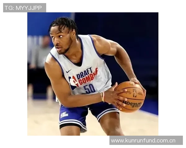 雷迪克直言队内一球员战术理解力差半场比赛仍不明白战术意图